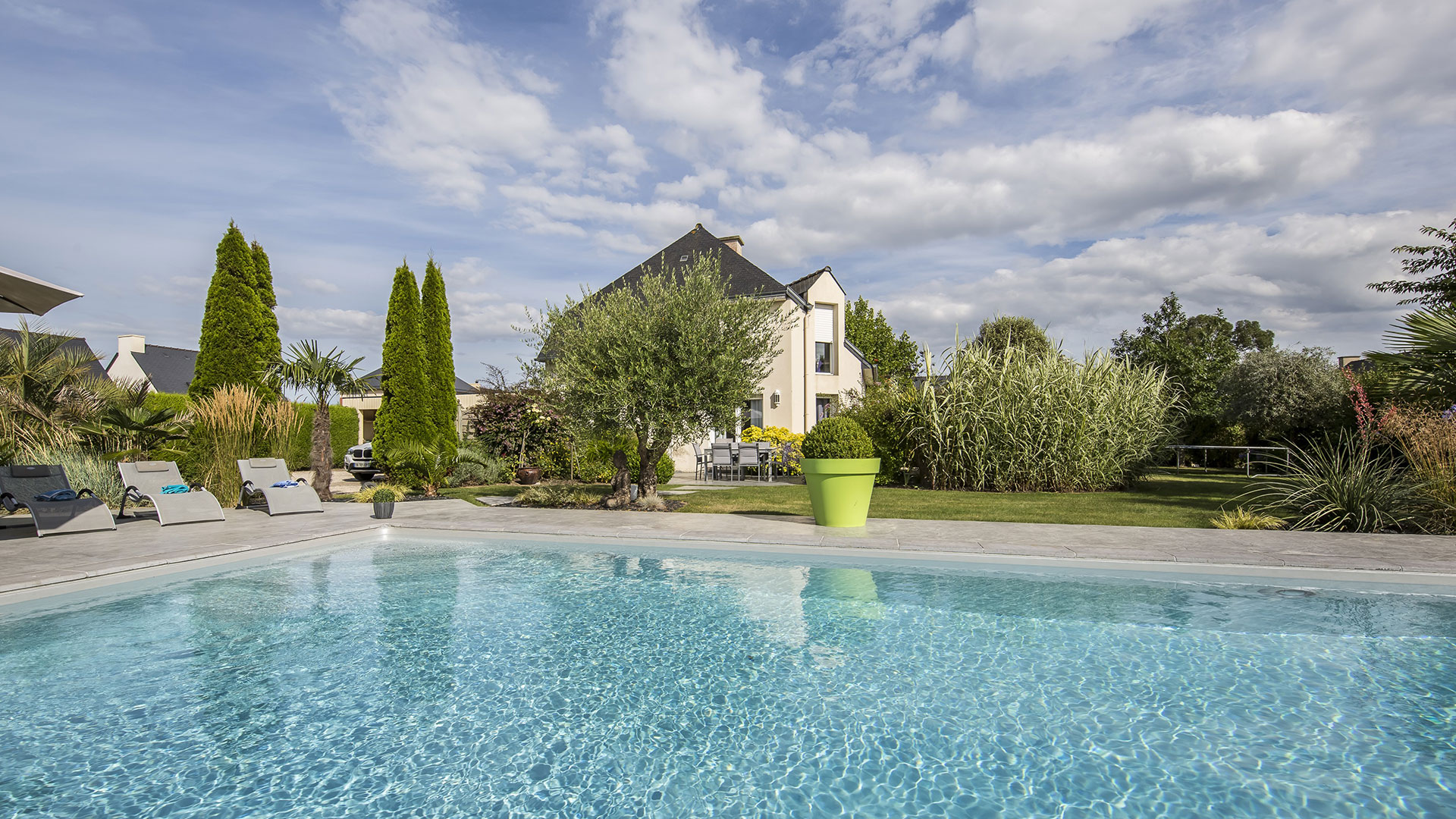 piscine spacieuse