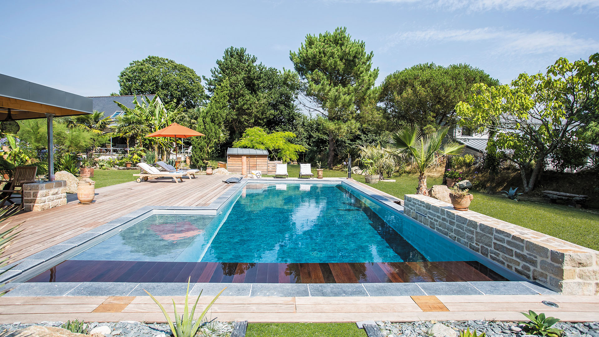 grande piscine sur jardin