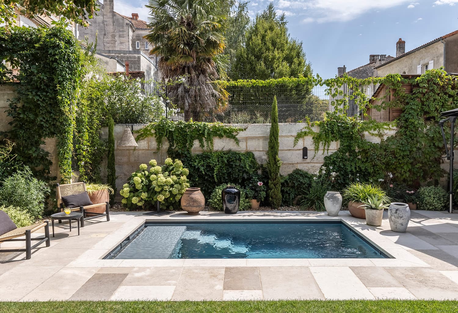 Trophée d’or dans la catégorie piscine de moins de 10m² Réalisée par Dufour Piscines et Spas